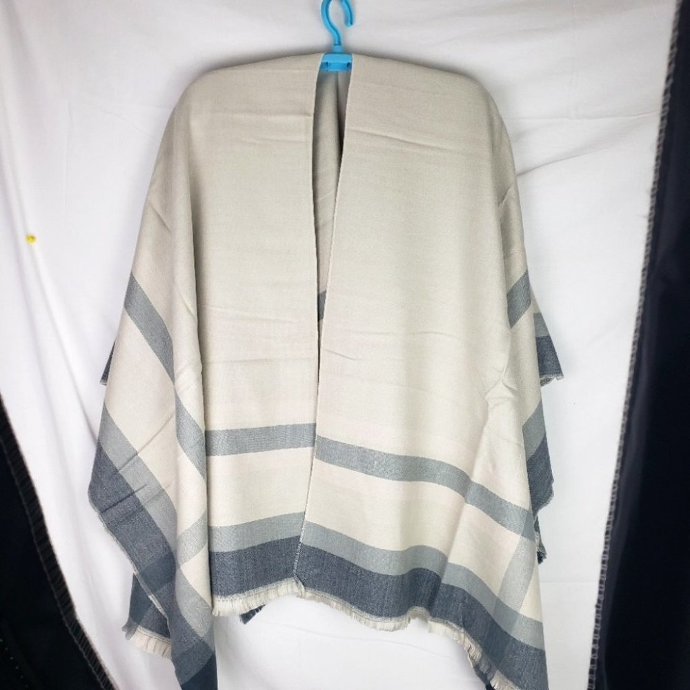 Siizu Women's Poncho Wrap NWT